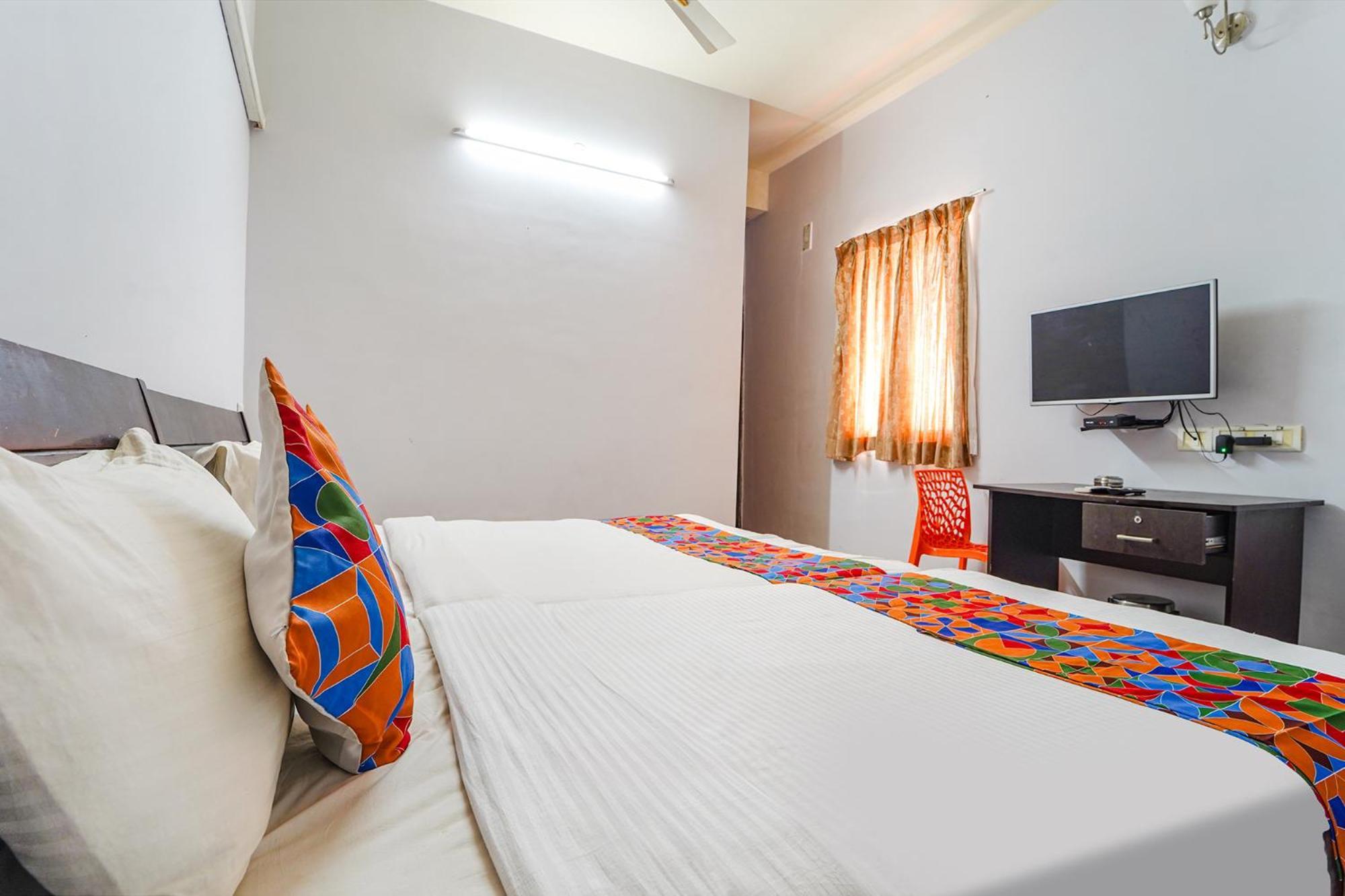 Hotel Fabexpress Its South East Residency Siruseri Zewnętrze zdjęcie