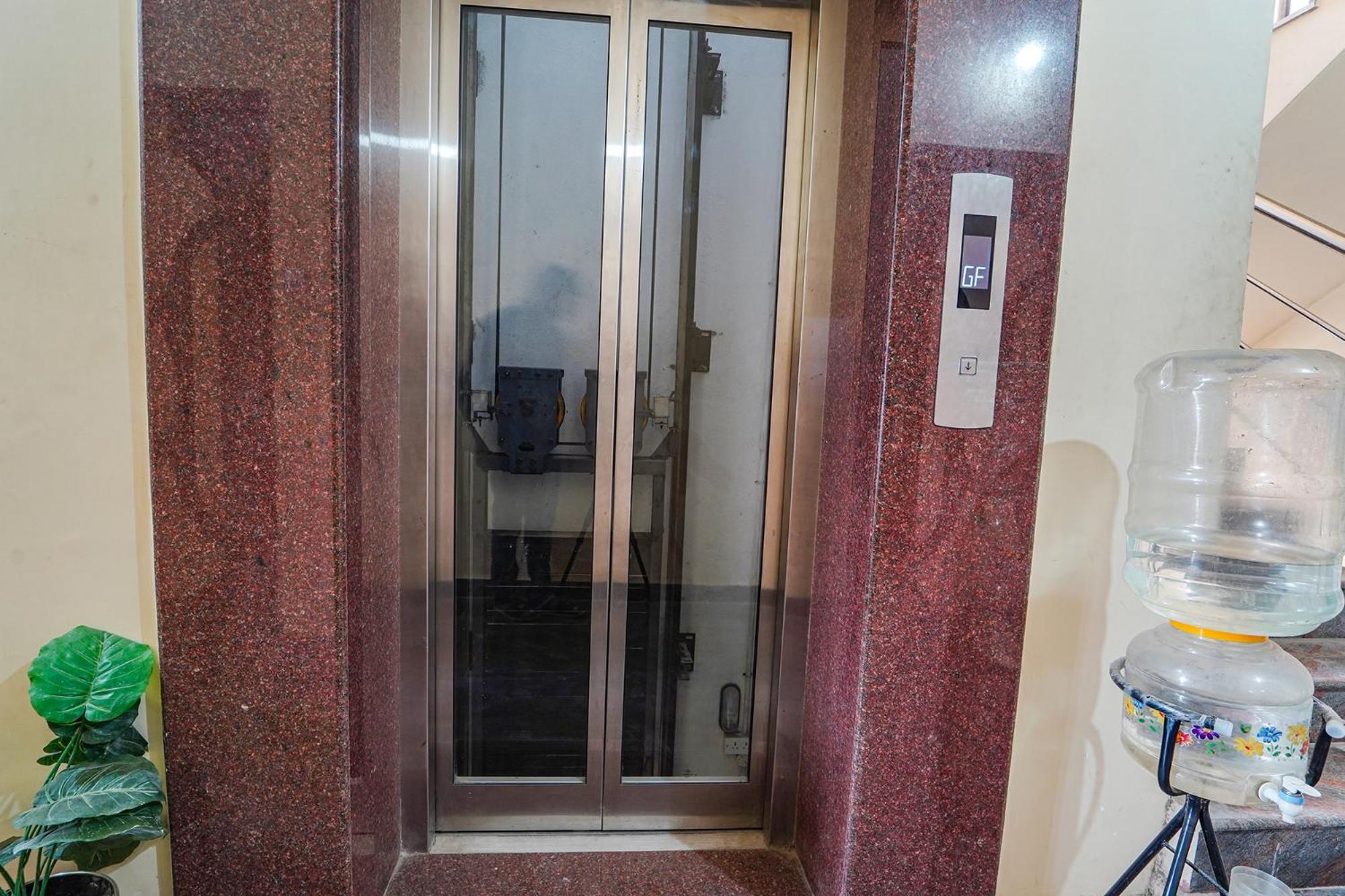 Hotel Fabexpress Its South East Residency Siruseri Zewnętrze zdjęcie