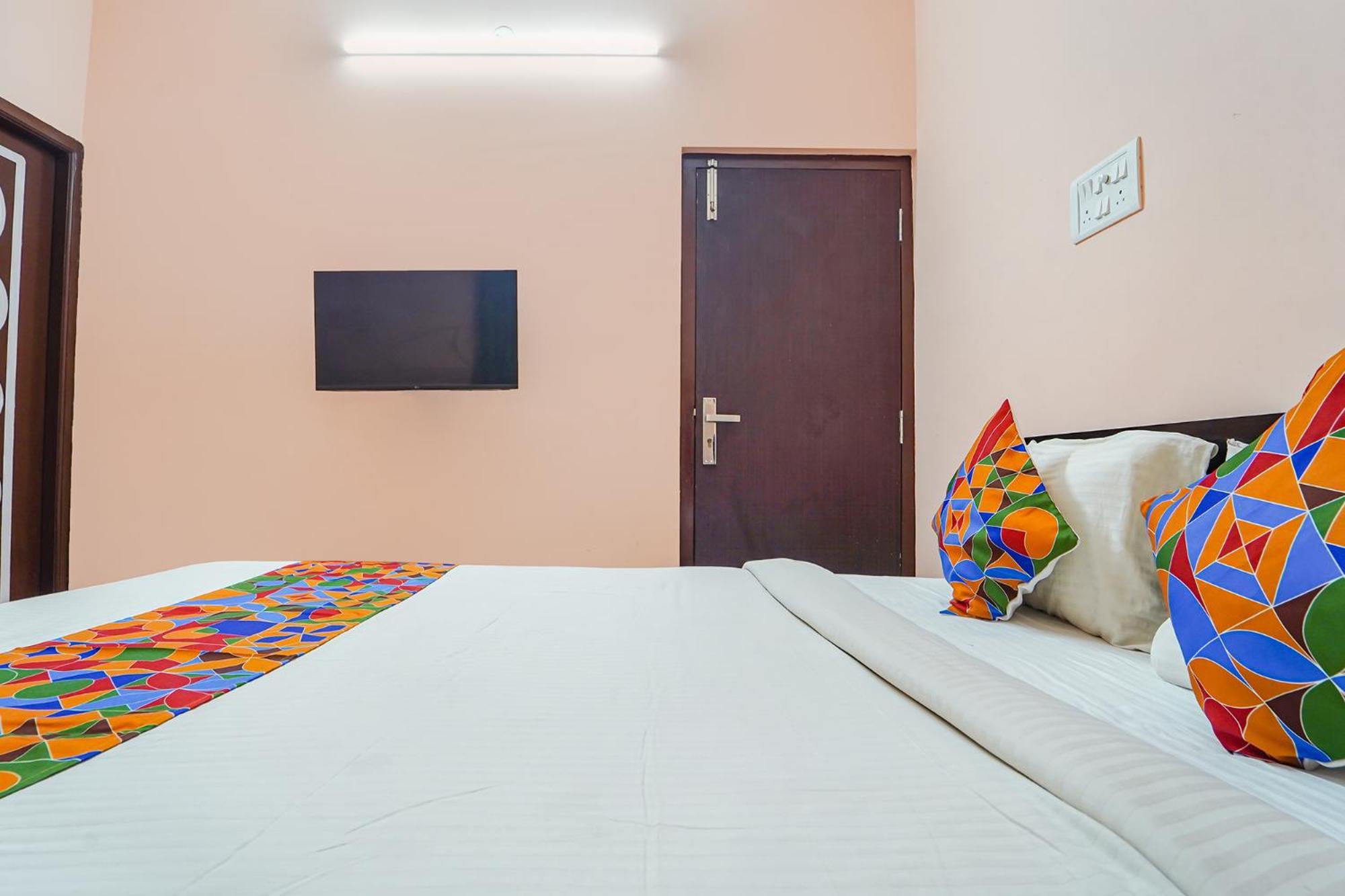 Hotel Fabexpress Its South East Residency Siruseri Zewnętrze zdjęcie