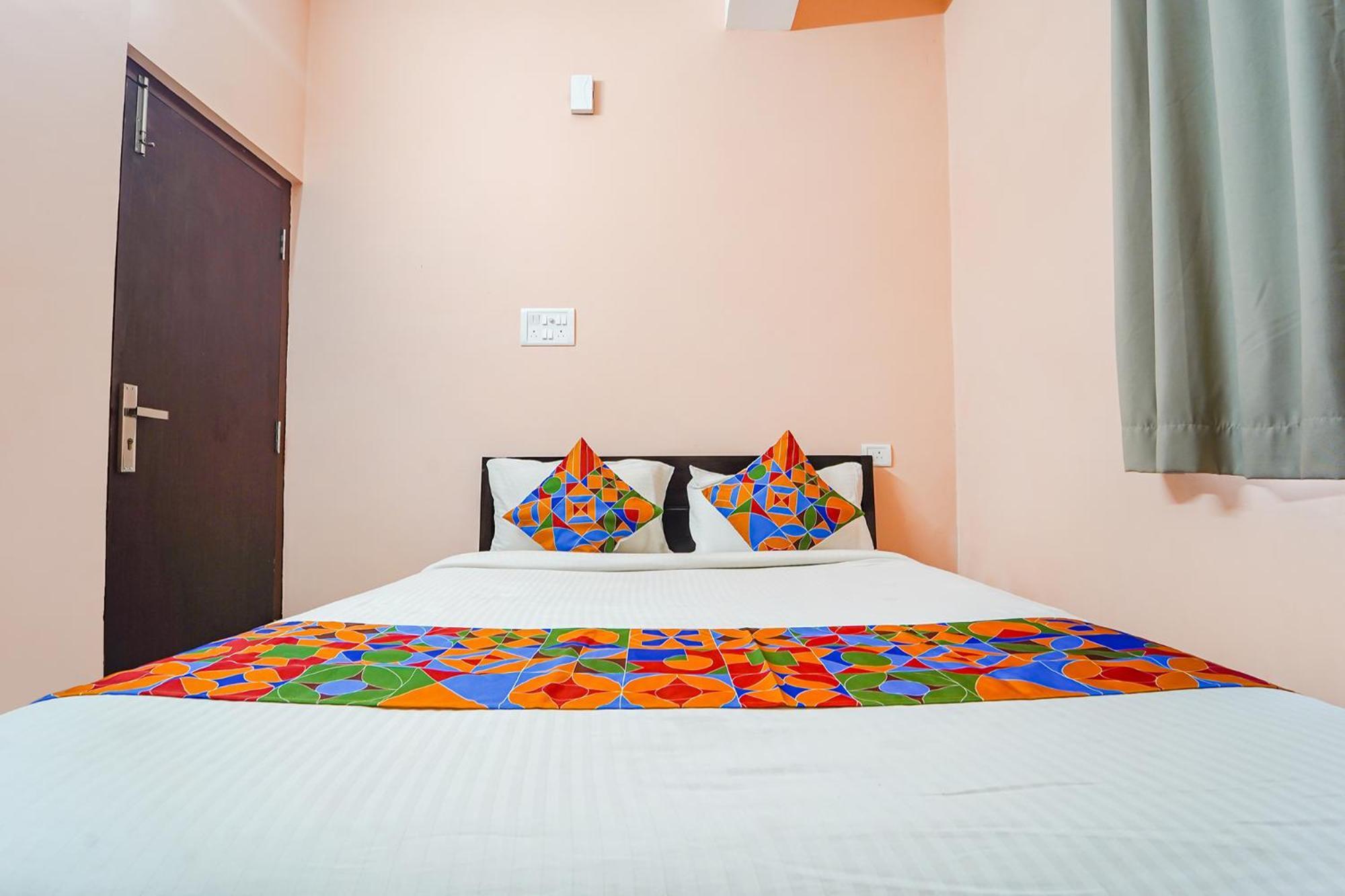 Hotel Fabexpress Its South East Residency Siruseri Zewnętrze zdjęcie
